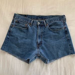Levi’s 505 Cut Off Shorts
